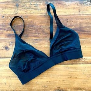Negative Sieve Triangle Bra, Black Size 2